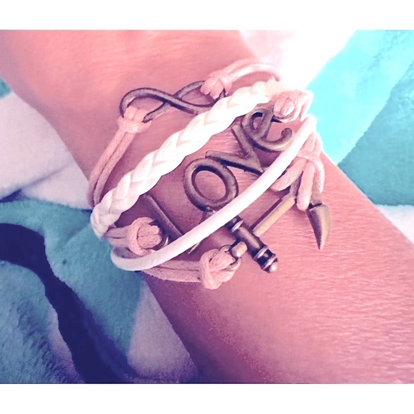 SALE 💗Love Leather Bracelet - Picture 2 of 2